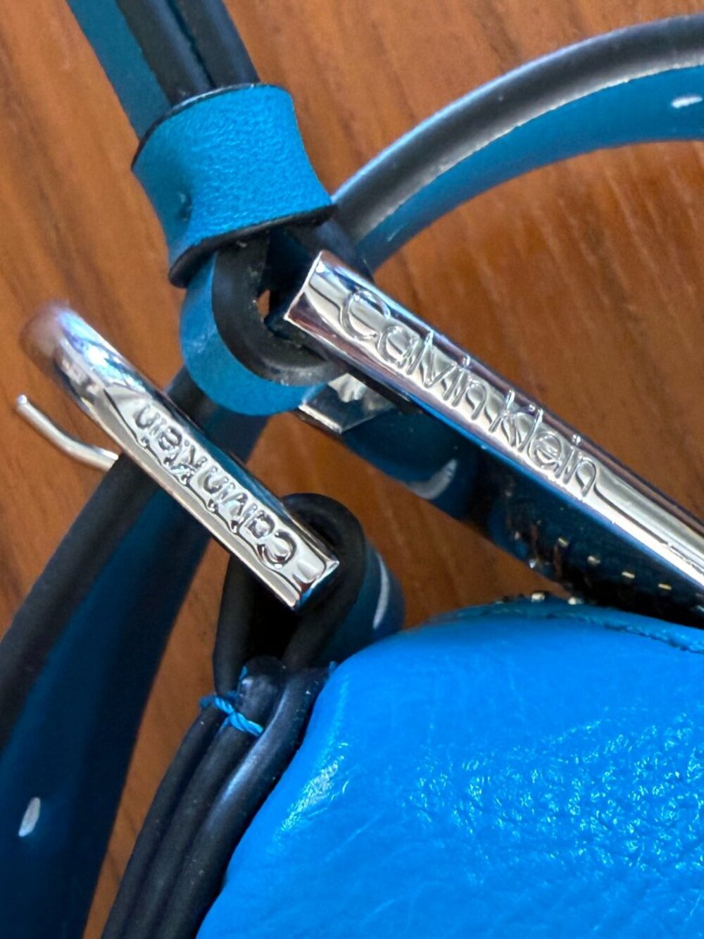 Classic Calvin Klein Bright Blue Vegan Leather Shoulder Bag - Picture 7 of 15